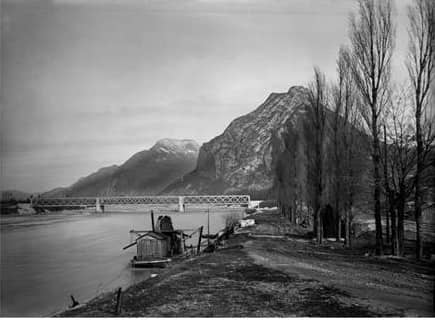 Paysages des bords du Drac, Grenoble aux abords de l'actuel pont du Vercors © Musée de l'Ancien Evêché/Collection Jean-Louis Roux